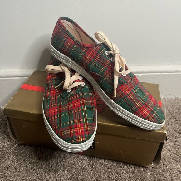 Vintage Plaid Sneakers - Picture 3 of 3